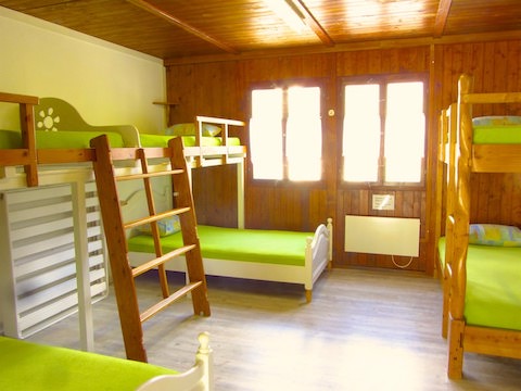 7 Bettzimmer Hostel Aurigeno